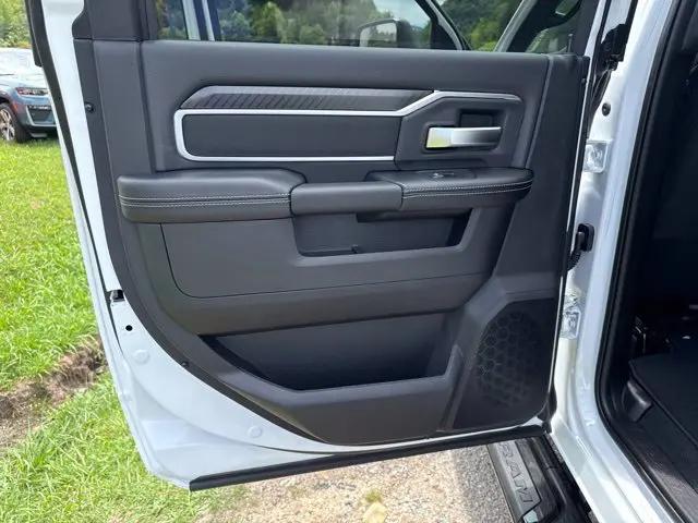 2026 Ram 2500 Big Horn Crew Cab 4x4 64 Box