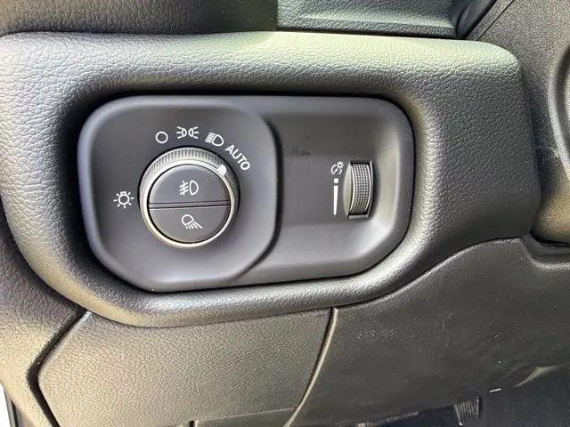 2026 Ram 2500 Big Horn Crew Cab 4x4 64 Box
