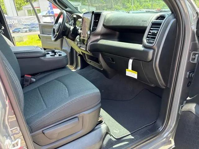 2026 Ram 2500 Black Express Crew Cab 4x4 64 Box