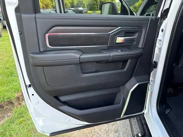 2026 Ram 2500 Laramie Crew Cab 4x4 64 Box