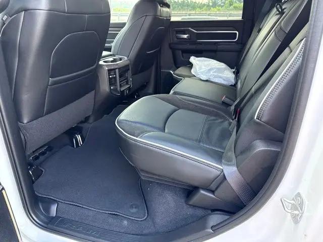 2026 Ram 2500 Laramie Crew Cab 4x4 64 Box