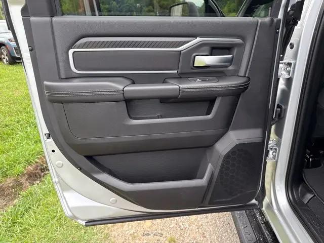 2026 Ram 2500 Big Horn Crew Cab 4x4 64 Box