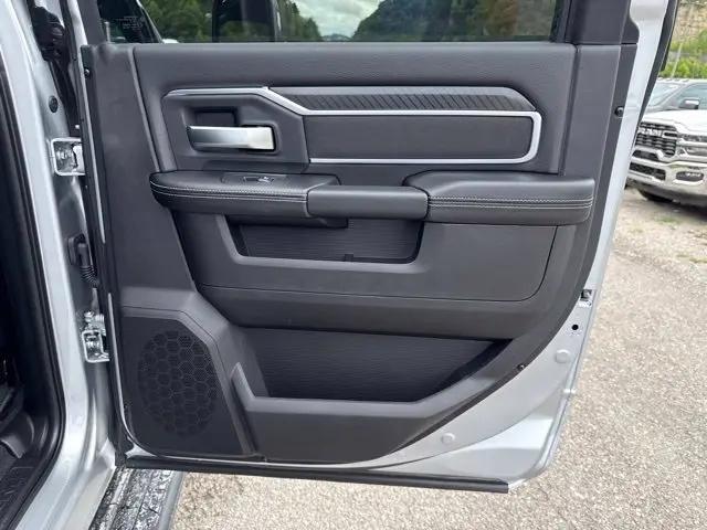 2026 Ram 2500 Big Horn Crew Cab 4x4 64 Box