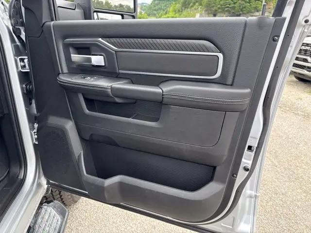 2026 Ram 2500 Big Horn Crew Cab 4x4 64 Box