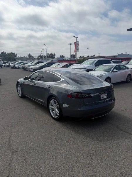 2013 Tesla Model S Base