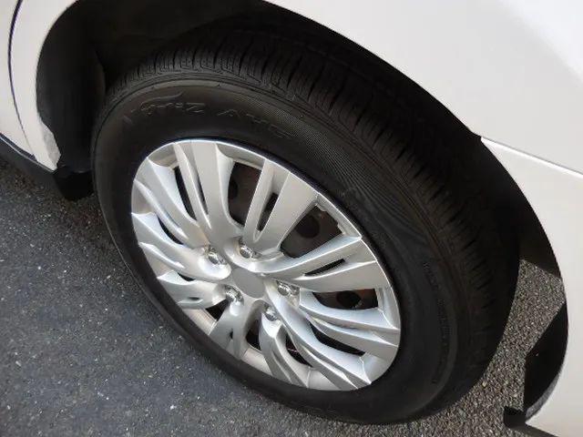 2012 Nissan Versa 1.8 S