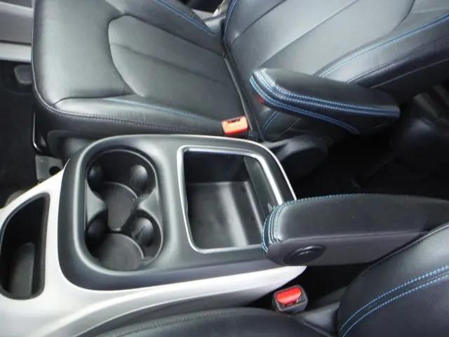 2021 Chrysler Pacifica Touring L