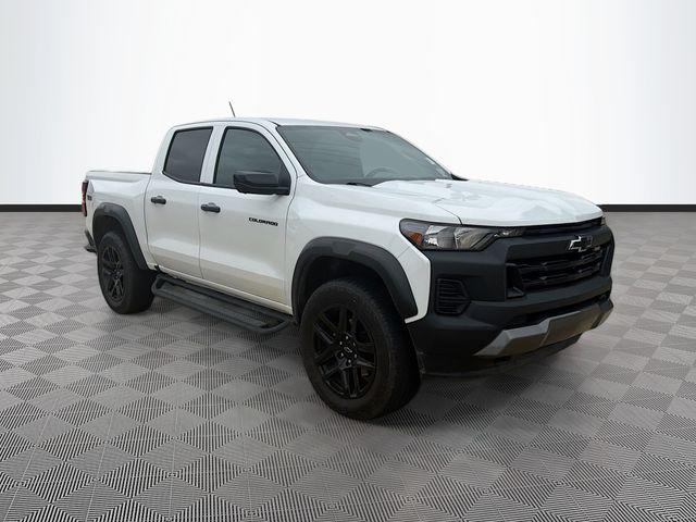 2025 Chevrolet Colorado 4WD Trail Boss Crew Cab Short Box's photo