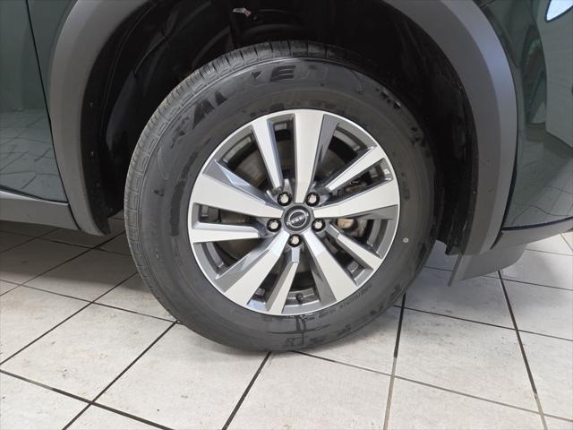 2023 Nissan Pathfinder SL 4WD