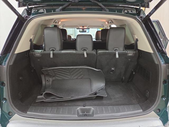 2023 Nissan Pathfinder SL 4WD