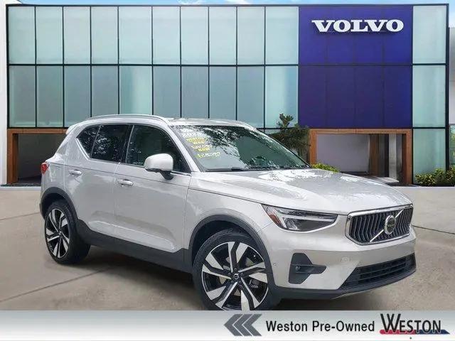 2023 Volvo XC40 B5 Plus Bright Theme for sale in Davie, FL
