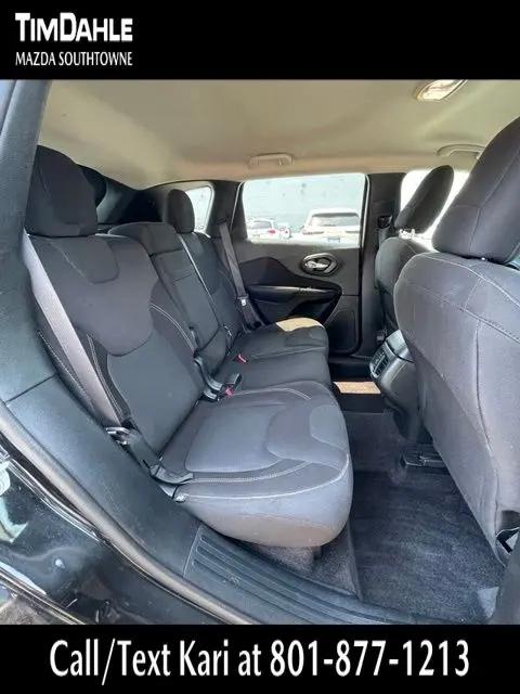 2016 Jeep Cherokee North