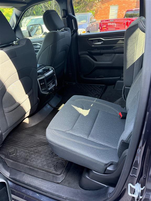 2021 Ram 1500 Big Horn Crew Cab 4x4 6'4" Box