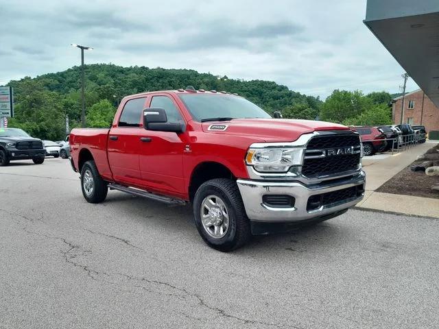 2024 RAM 2500 Tradesman Crew Cab 4x4 64 Box