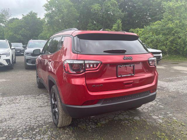 2026 Jeep Compass Latitude Altitude