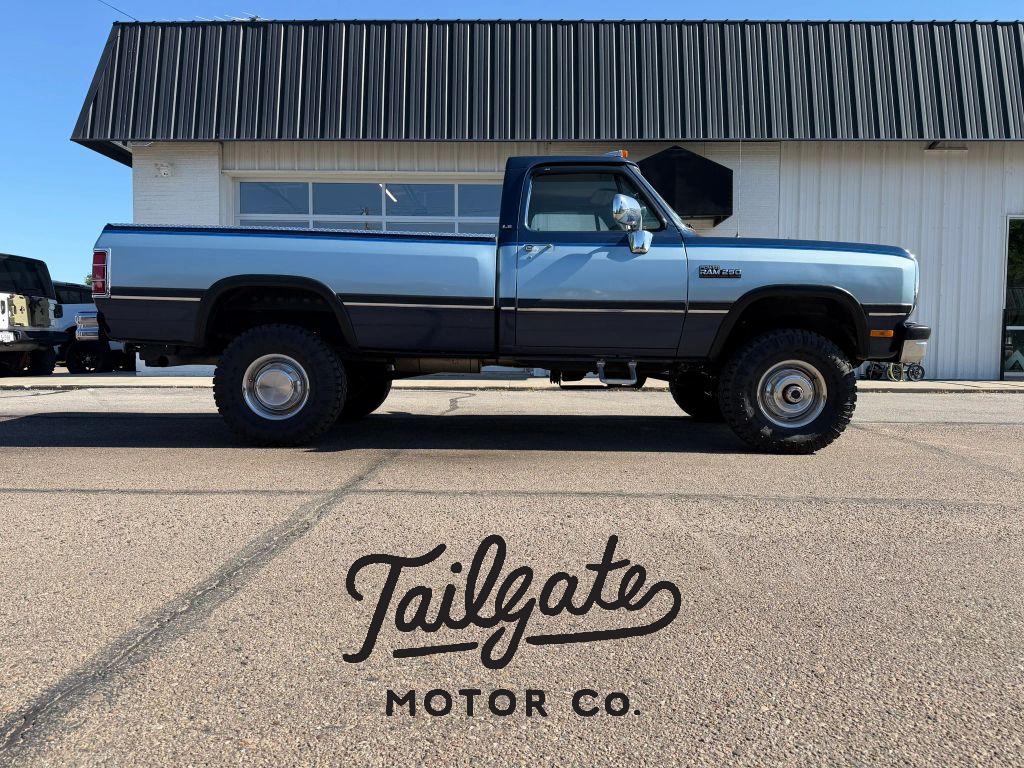 1993 Dodge W-Series's photo