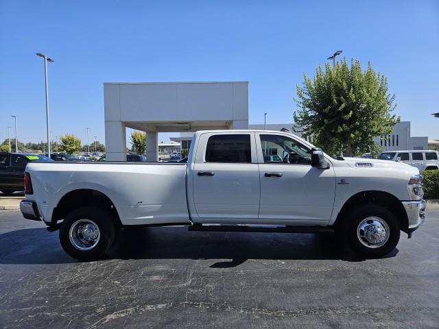 2026 Ram 3500 Tradesman Crew Cab 4x4 8' Box