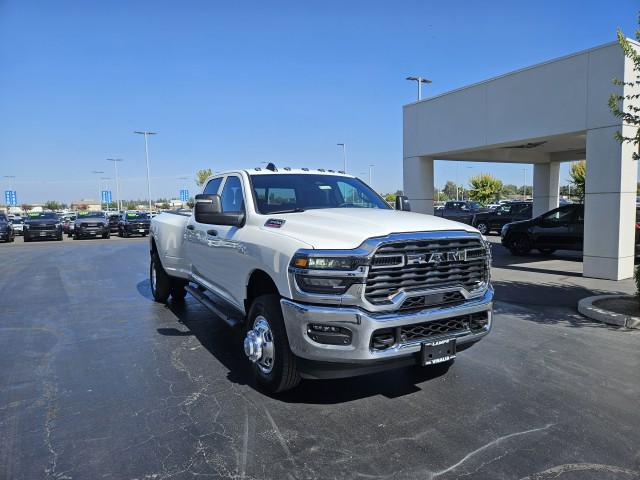 2026 Ram 3500 Tradesman Crew Cab 4x4 8' Box