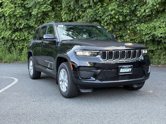 2026 Jeep Grand Cherokee GRAND CHEROKEE LAREDO X 4X4
