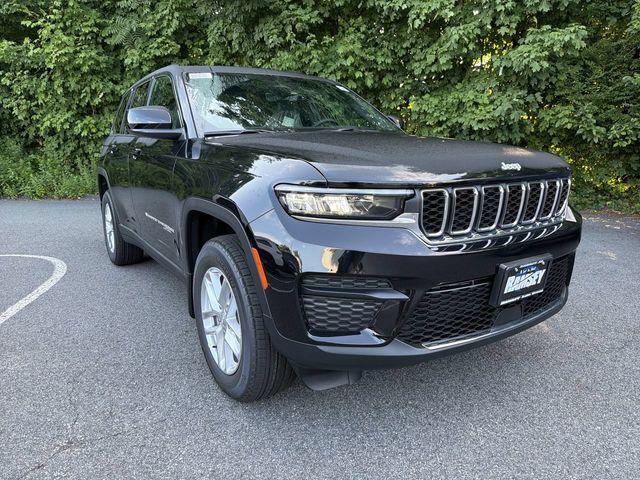 2026 Jeep Grand Cherokee GRAND CHEROKEE LAREDO X 4X4