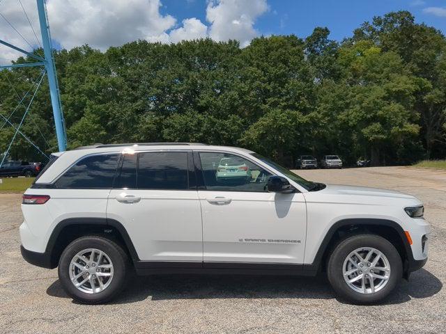 2026 Jeep Grand Cherokee GRAND CHEROKEE LAREDO 4X2