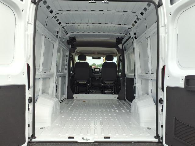 2026 Ram ProMaster Cargo Van Tradesman High Roof 136 WB w/Pass Seat