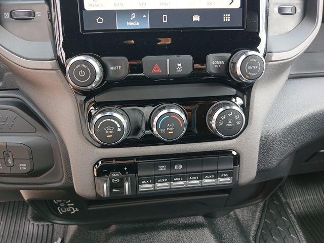 2026 Ram 3500 Tradesman/Big Horn