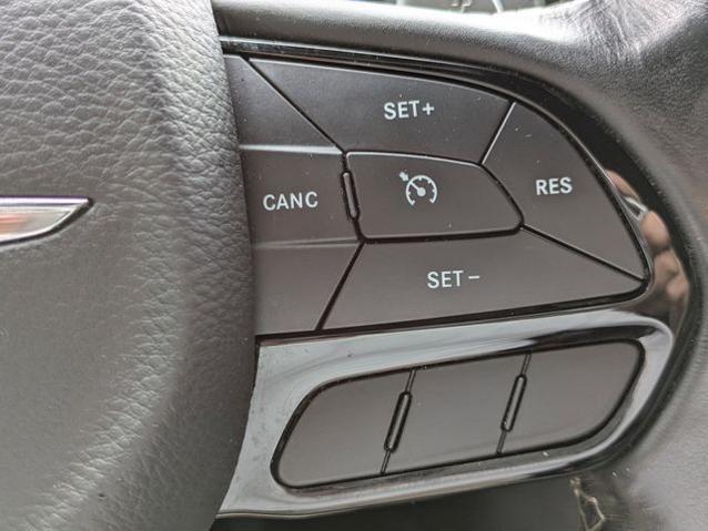 2021 Chrysler 300 300S