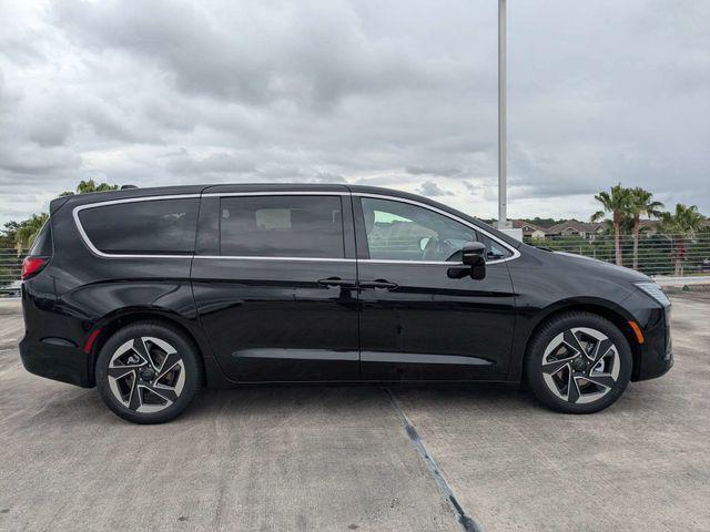 2027 Chrysler Pacifica PACIFICA LIMITED 2027 Chrysler Pacifica PACIFICA LIMITED