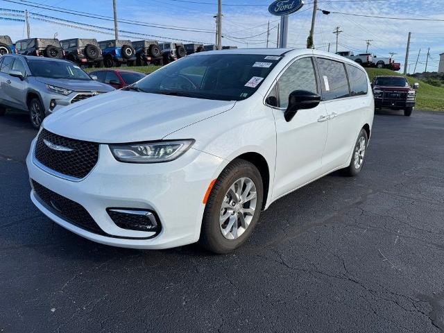 2026 Chrysler Pacifica Limited for sale in Branson, MO