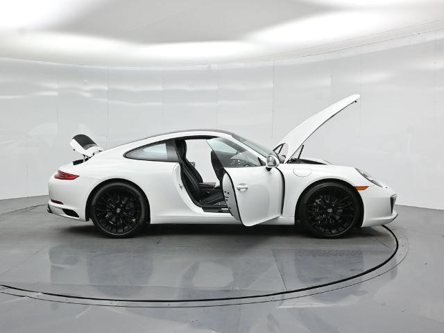 2017 Porsche 911 Carrera