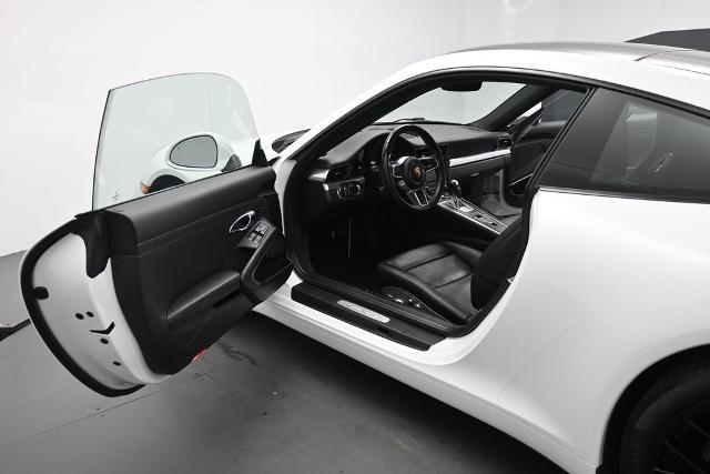 2017 Porsche 911 Carrera