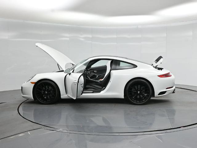 2017 Porsche 911 Carrera