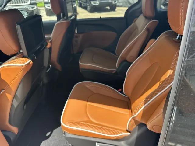 2026 Chrysler Pacifica Pinnacle