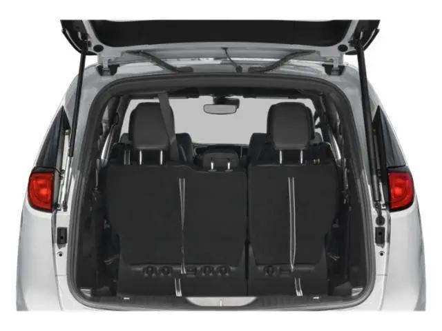 2026 Chrysler Voyager LX