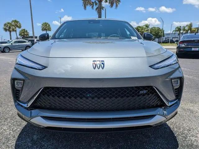 2026 Buick NV Sport Touring FWD