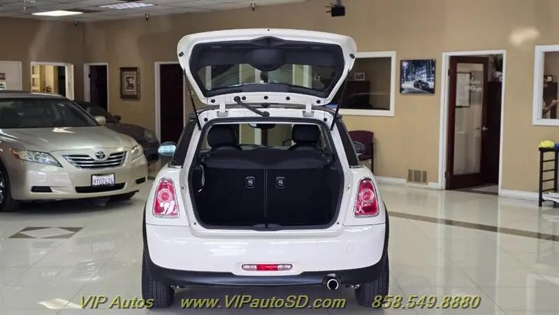 2011 MINI Cooper Cooper