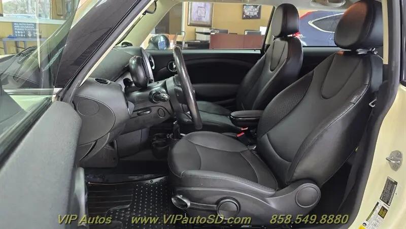 2011 MINI Cooper Cooper