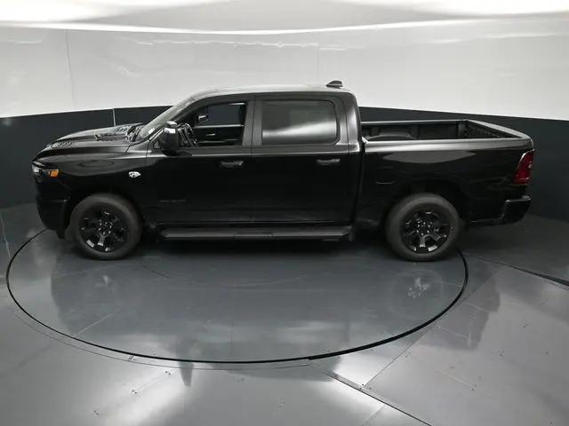 2026 Ram 1500 Express Crew Cab 4x4 57 Box