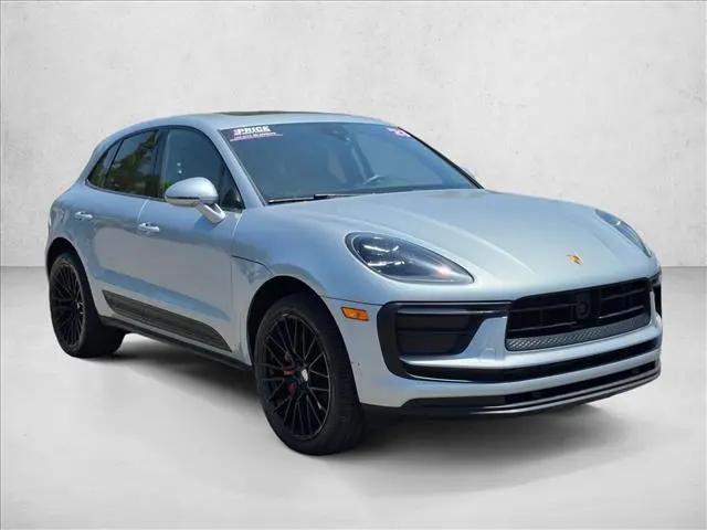 2023 Porsche Macan T