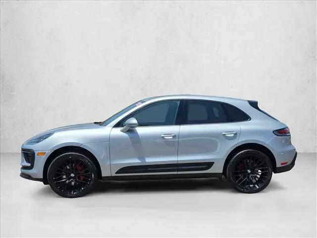 2023 Porsche Macan T