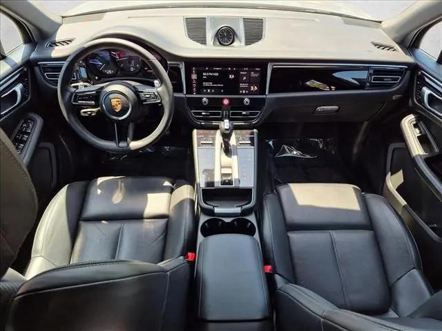 2023 Porsche Macan T