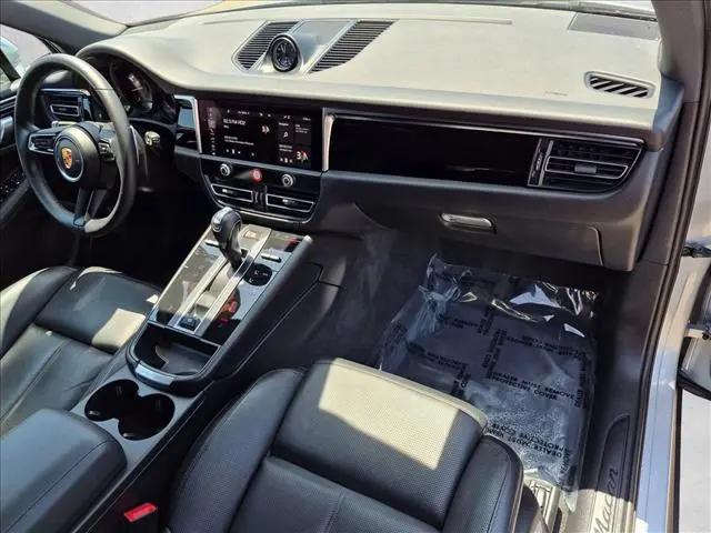 2023 Porsche Macan T