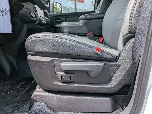 2026 Ram 3500 Tradesman/Big Horn