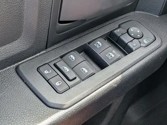 2026 Ram 3500 Tradesman/Big Horn