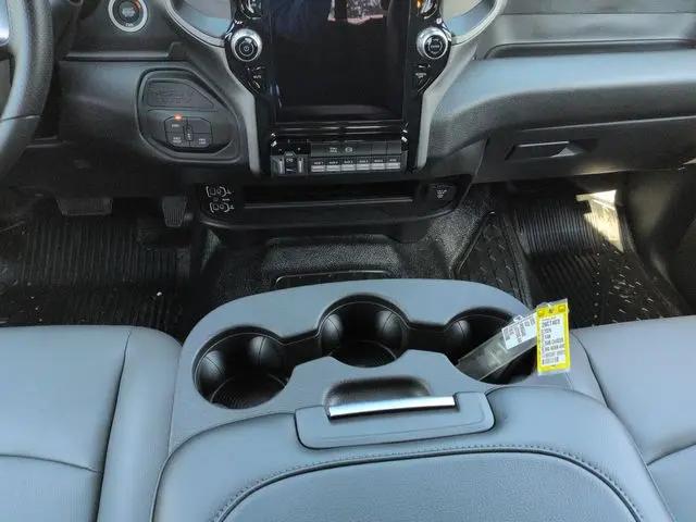 2026 Ram 3500 Tradesman/Big Horn