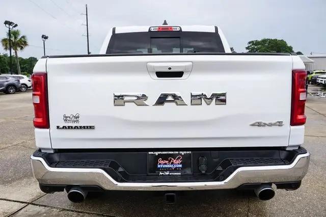 2025 Ram 1500 Laramie Crew Cab 4x4 5'7" Box