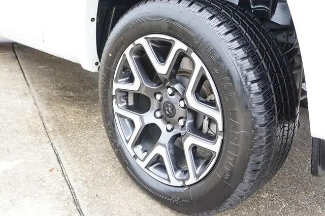 2025 Ram 1500 Laramie Crew Cab 4x4 5'7" Box