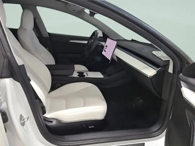 2021 Tesla Model 3 Standard Range Plus Rear-Wheel Drive