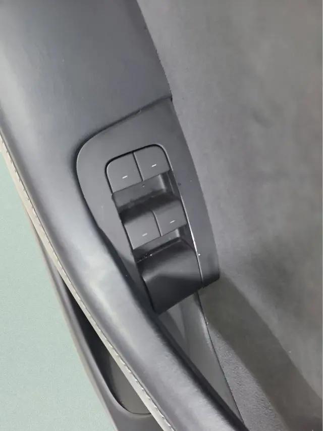 2021 Tesla Model 3 Standard Range Plus Rear-Wheel Drive